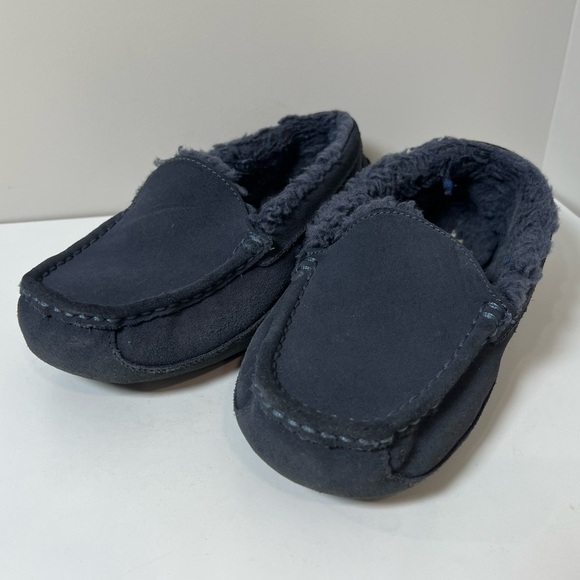 UGG Women’s Size 6 US Sherpa Fur Lined Slippers Rubber Sole Excellent Shape - Picture 5 of 10